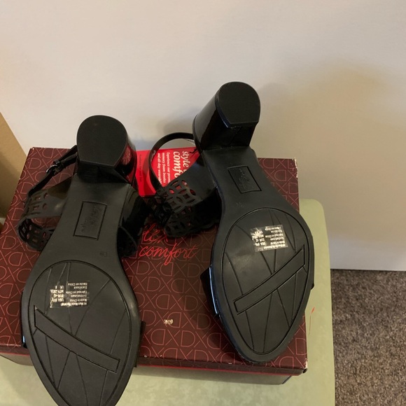 Dress sandals - Picture 3 of 5